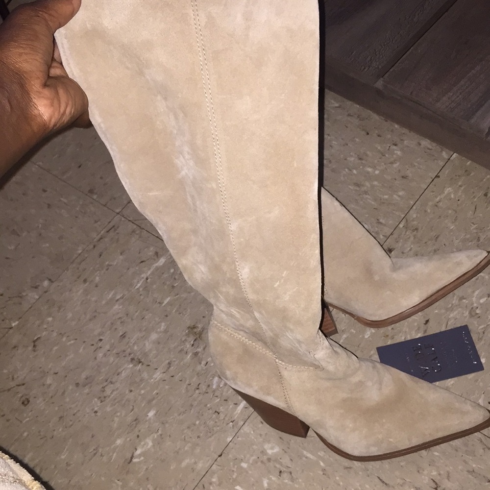 Vince Camuto Cow Girl boots👢